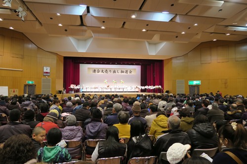 抽選会_満員会場.jpg