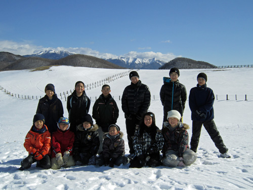 西町牧場ソリ滑り記念撮影.jpg