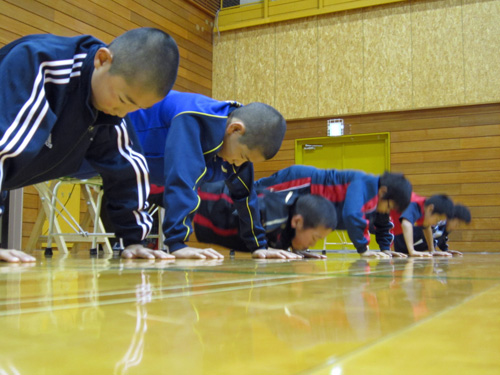 スポーツテスト・腕立て.jpg