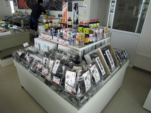 えりも漁組直販所昆布.jpg