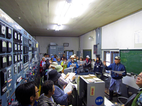 紅葉ツアー_発電所内部1.jpg