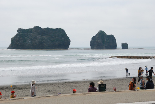 ビーチ_親子岩.jpg