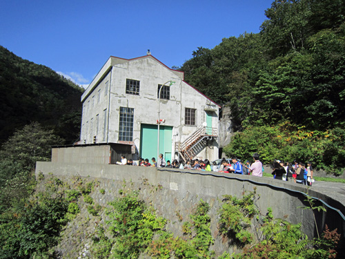 様小6年幌満_発電所1.jpg