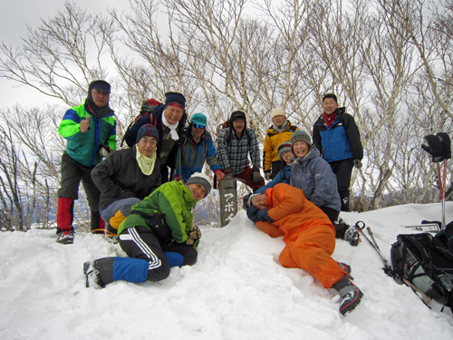 冬登山_頂上記念撮影.jpg