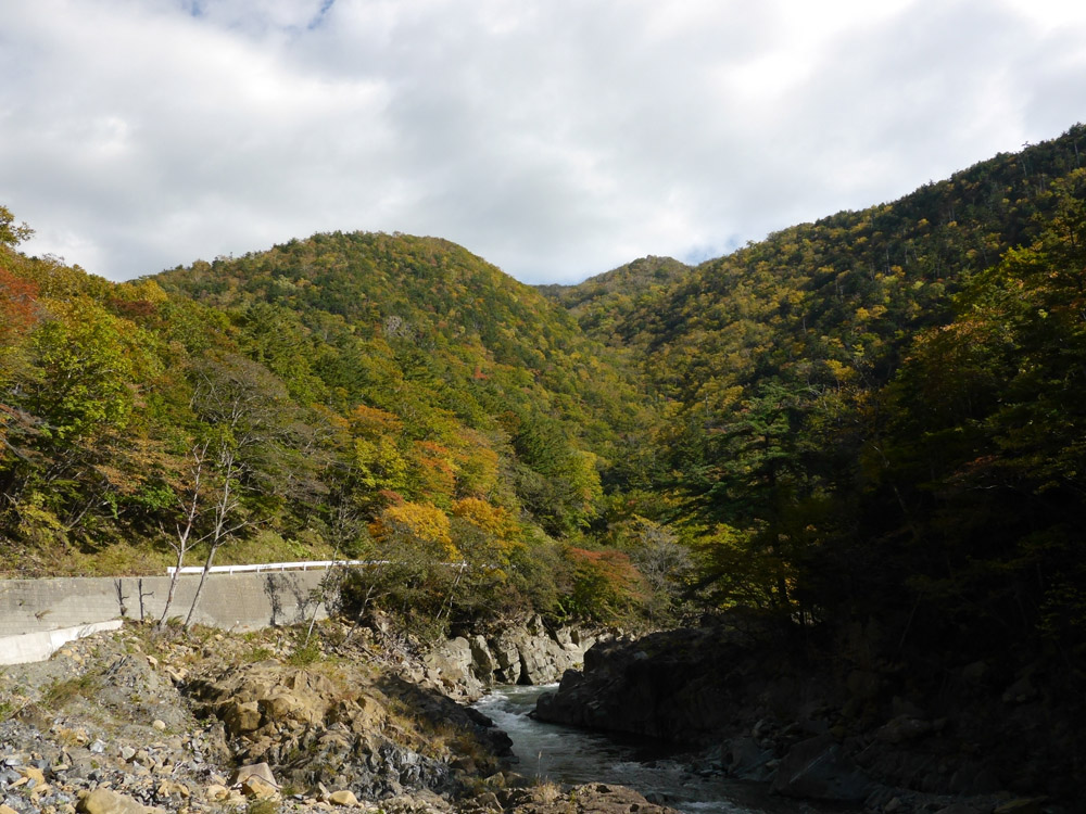 https://www.apoi-geopark.jp/blog/%E5%B9%8C%E6%BA%80%E7%A8%B2%E8%8D%B7%E7%A5%9E%E7%A4%BE_191015.JPG