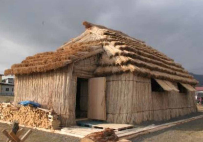 Okada District cise (traditional Ainu dwelling)